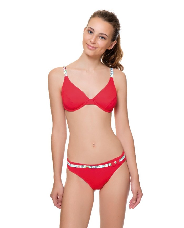 Top Bikini Capacidad Escote Halter Con Corte En Sisa Copa C Rojo