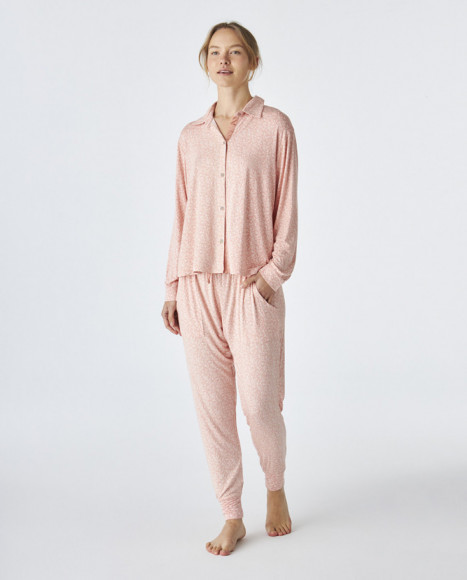 Pijama de mujer tejido modal en color rosa