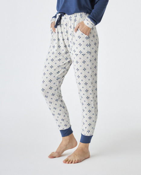 Pijama de mujer de tejido modal de color azul estampado