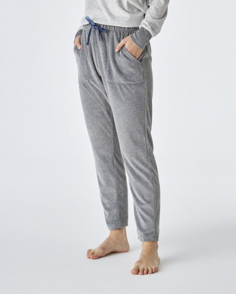 Pijama de mujer de terciopelo de color gris