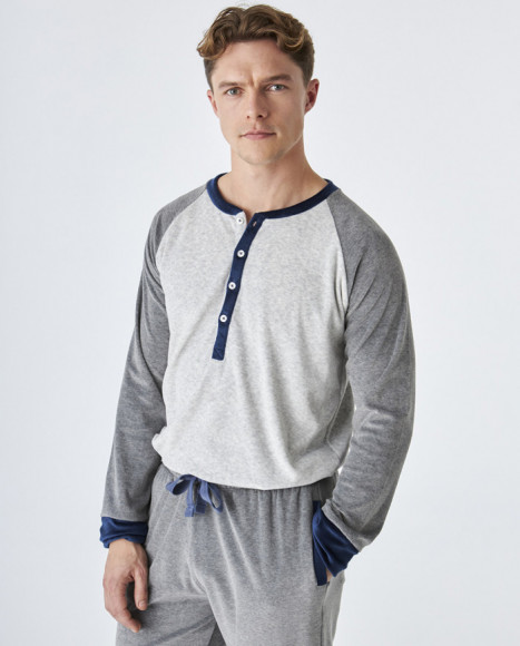 Pijama de hombre de terciopelo de color gris