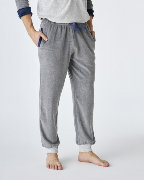 Pijama de hombre de terciopelo de color gris